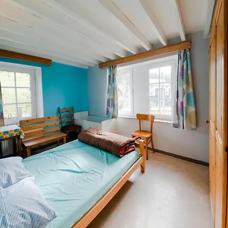 Spacious Retreat Semesterbostad Brisy